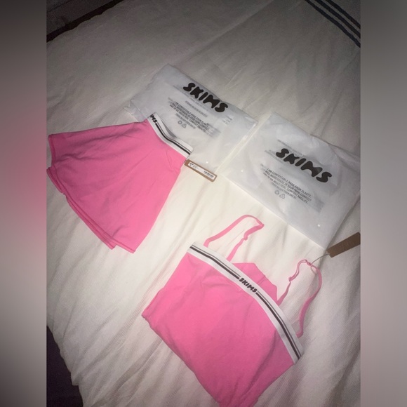 Skims xs pink body suite camisole activewear limited skims sold out women’s new - Picture 9 of 12